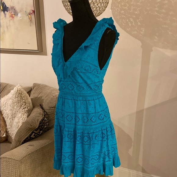 Alice+Olivia dress size 4Turquoise Blue Tiered Ruffled V-Neck Sundress - Picture 3 of 7